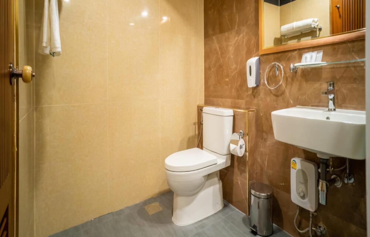 Siri Nakornpink Chiang Mai Hotel Sha Plus Extérieur photo