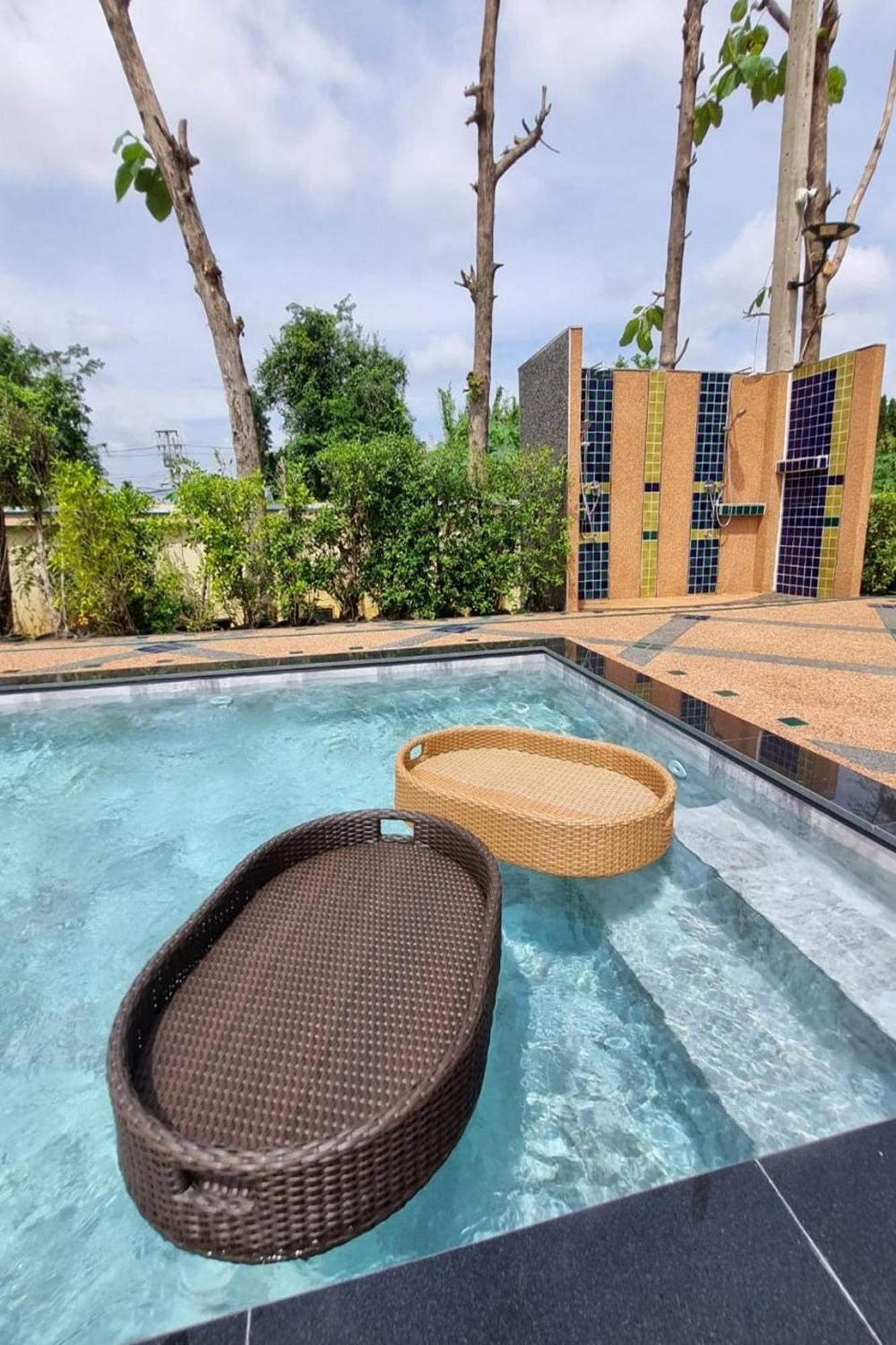 Siri Nakornpink Chiang Mai Hotel Sha Plus Extérieur photo